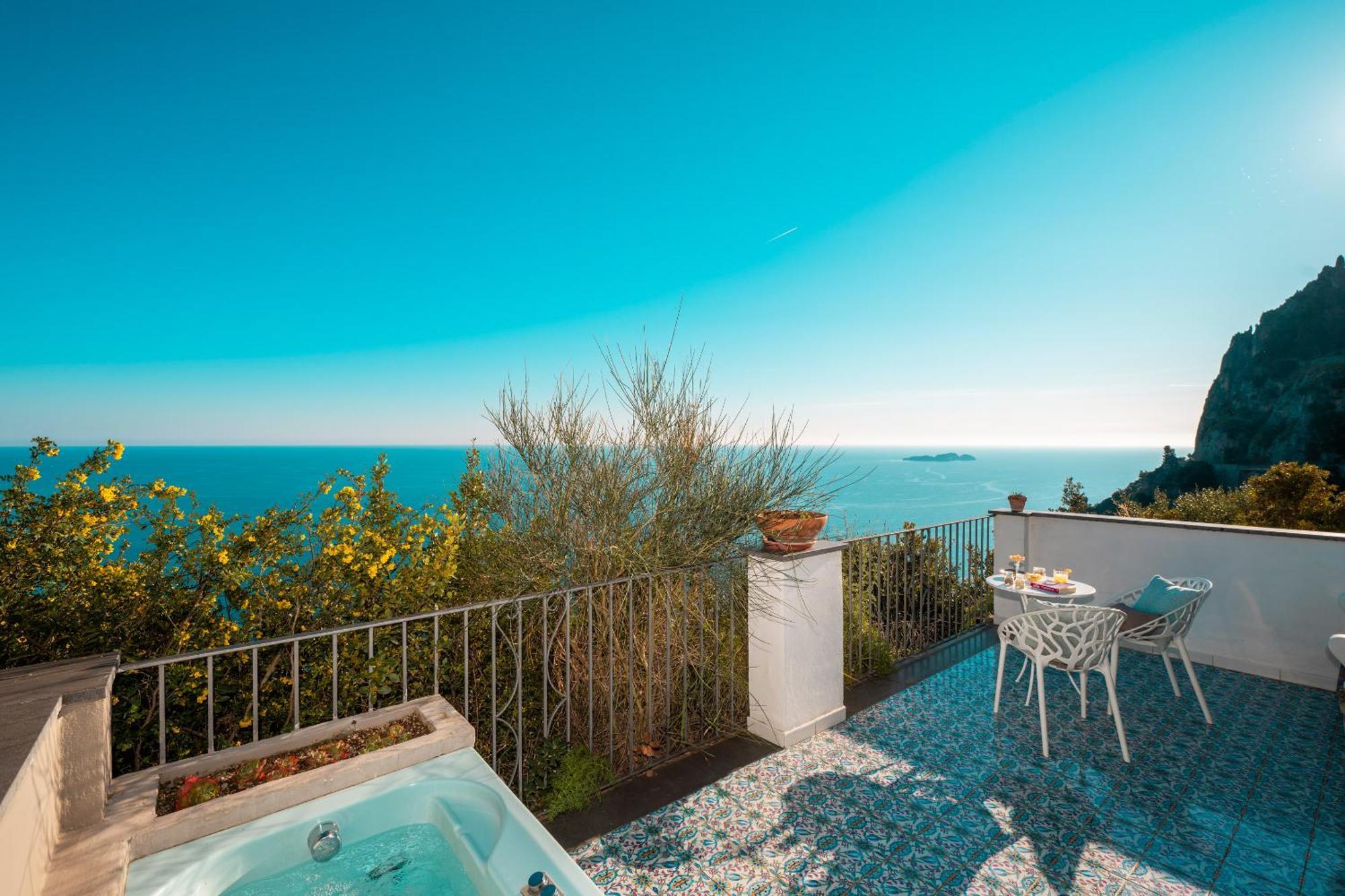 Villa Punta Del Sole بوسيتانو المظهر الخارجي الصورة