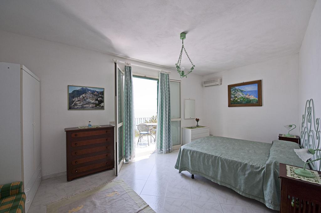 Villa Punta Del Sole بوسيتانو الغرفة الصورة